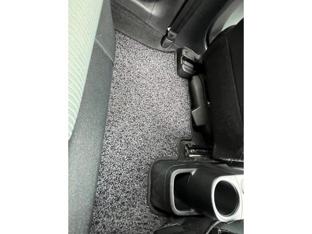 アクア Ｓ　ナビ　ＴＶ　ＥＴＣ　Ｂｌｕｅｔｏｏｔｈ　バックカメラ　禁煙車（31枚目）