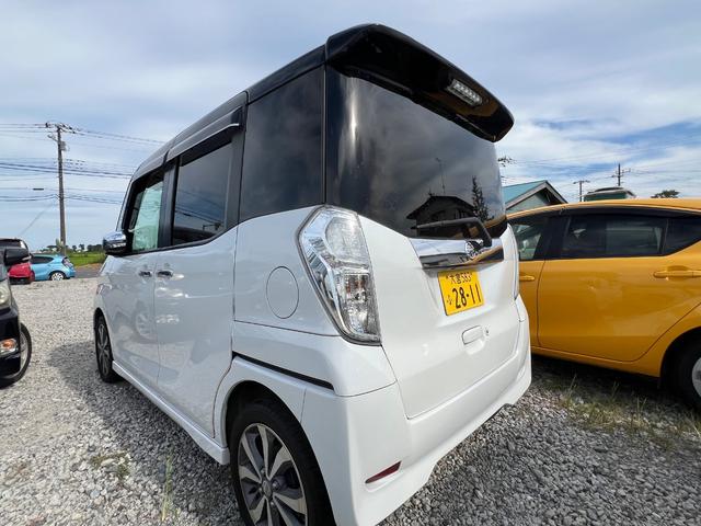 デイズルークス ハイウェイスター　ターボ　ナビ　ＴＶ　ＥＴＣ　禁煙車　キーレス　スマートキー　　　　　　　　　　　　　　　　　　　　　　　　　　フロントカメラ　サイドカメ　ラ　バックカメラ（3枚目）