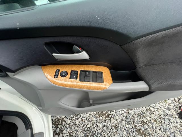 オデッセイ Ｍ　ナビ　ＴＶ　ＥＴＣ　バックカメラ　キーレス　禁煙車（68枚目）