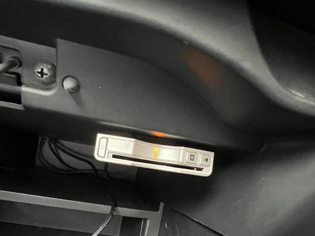 ノート メダリスト ナビ TV ETC 禁煙車 サイドカメラ バックカメラ ワンオーナー Bluetooth接続 キーレス スマートキー(22枚目)