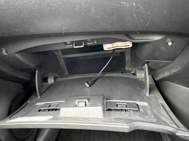 ノート メダリスト ナビ TV ETC 禁煙車 サイドカメラ バックカメラ ワンオーナー Bluetooth接続 キーレス スマートキー(36枚目)