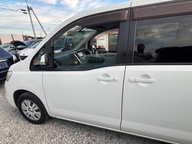 セレナ 20S Vセレクション ナビ TV ETC スマートキー 両側電動スライドドア 禁煙車 定期点検記録簿(11枚目)