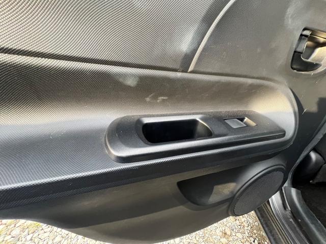 アクア S ナビ TV ETC Bカメラ BLUETOOTH プッシュスタート スマートキー 禁煙車(35枚目)