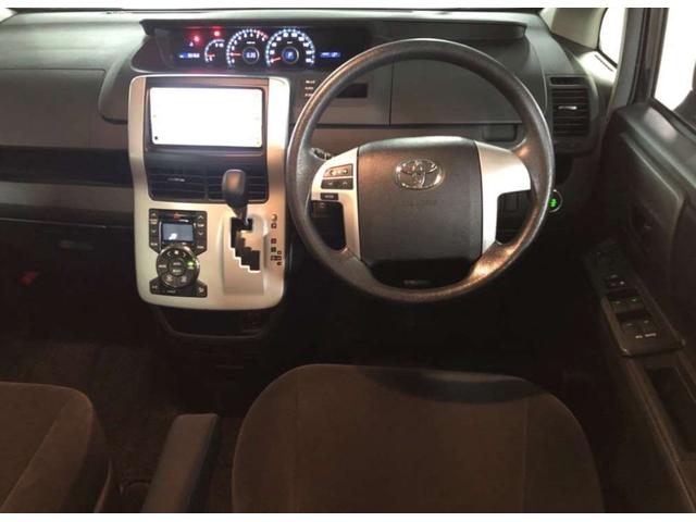 ヴォクシー X Lエディション ナビ TV バックカメラ ETC ワンオーナー 両側パワースライドドア 社外アルミホイール 禁煙車(6枚目)