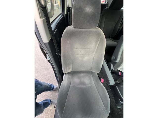 ヴォクシー X Lエディション ナビ TV バックカメラ ETC ワンオーナー 両側パワースライドドア 社外アルミホイール 禁煙車(16枚目)