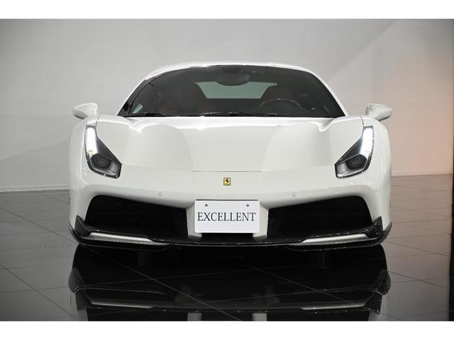 ４８８ＧＴＢ ベースグレード　正規Ｄ車　Ｄ記録簿　屋内保管　純正カーボンエアロＦ／Ｓ／Ｒ／ダクト／エンジンカバー　ＬＥＤカーボンステアリング　Ｆリフト　ボルドー内装　カーボントリム　イエローレヴカウンター　ナビ　ＪＢＬ　Ｂカメラ（18枚目）