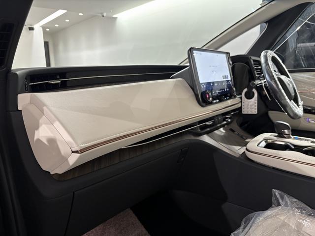 ＬＭ ＬＭ５００ｈ　エグゼクティブ　１オーナー　モデリスタアドバンストラグジュアリーＰ　モデリスタアッパーグリルシグネチャー／フロントコーナーシグネチャークローム　ソリスホワイト本革内装　ＯＰカーテシイルミ　ＯＰカップホルダーイルミ（40枚目）