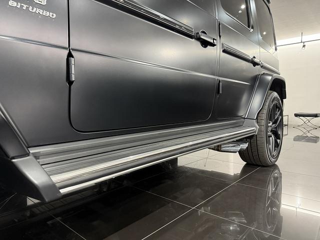 Ｇクラス Ｇ６３　新車未使用車　外装色マグノナイトブラック　マヌファクトゥーアプログラムプラス　ＡＭＧナイトパッケージ　ＡＭＧ２１ＡＷ（14枚目）