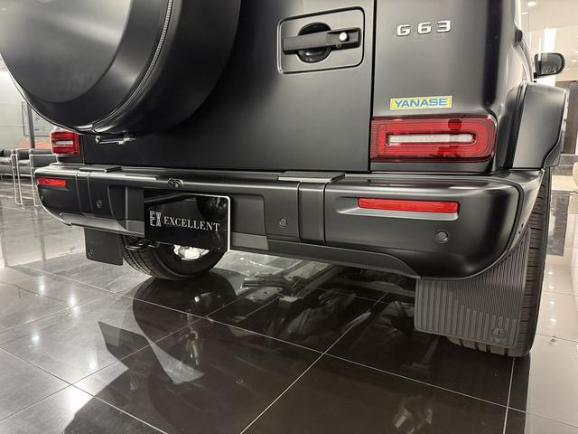 Ｇクラス Ｇ６３　新車未使用車　外装色マグノナイトブラック　マヌファクトゥーアプログラムプラス　ＡＭＧナイトパッケージ　ＡＭＧ２１ＡＷ（15枚目）