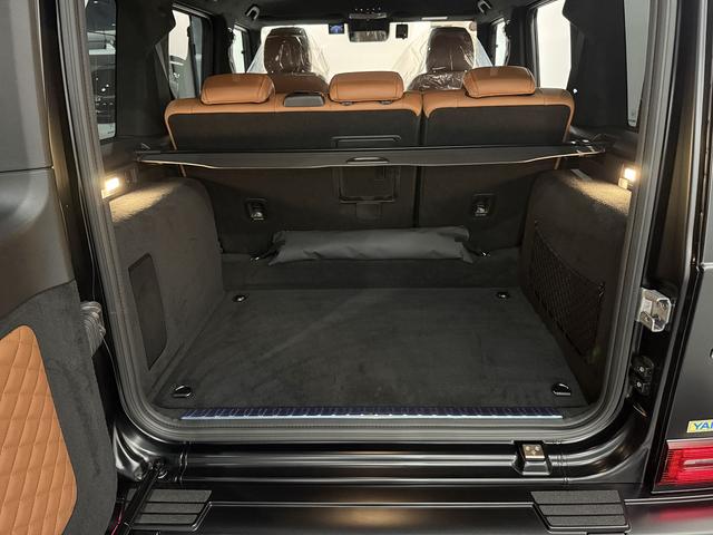 Ｇクラス Ｇ６３　新車未使用車　外装色マグノナイトブラック　マヌファクトゥーアプログラムプラス　ＡＭＧナイトパッケージ　ＡＭＧ２１ＡＷ（26枚目）