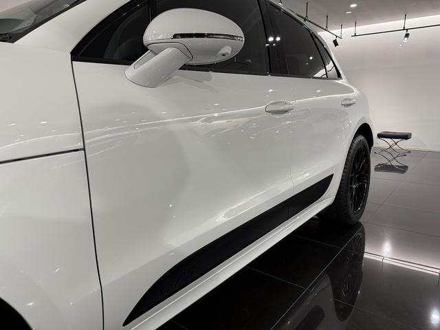 マカン マカンＧＴＳ　ポルシェセンターメンテナンス車両　ディーラー記録簿Ｈ３０／Ｒ２／３／４／６　スポクロ　パノラマサンルーフ　ブラックレザー　純正２０ＡＷ　純正フロアマット　クルーズコントロール　前後ドライブレコーダー（16枚目）