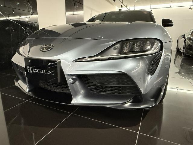 スープラ ＳＺ－Ｒ　３５周年記念特別仕様車　３５台限定　１オーナー　ブラック×レッドハーフレザー　ＪＢＬ　３５周年専用鍛造ブラック１９ＡＷ　レッドキャリパー　カーボンインテリア　パドルシフト　シートヒーター　ＨＵＤ（17枚目）