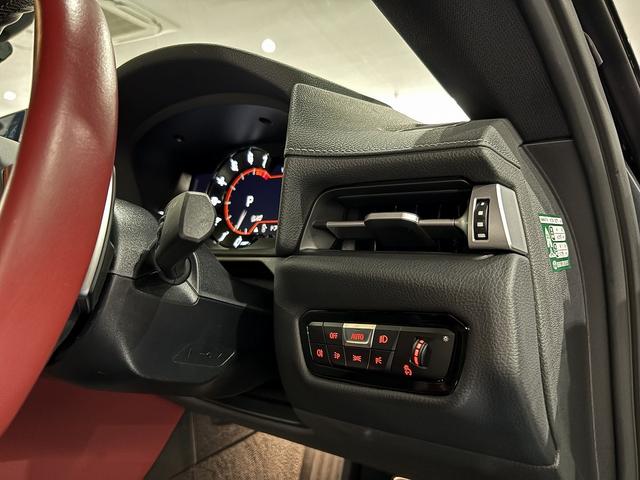 スープラ ＳＺ－Ｒ　３５周年記念特別仕様車　３５台限定　１オーナー　ブラック×レッドハーフレザー　ＪＢＬ　３５周年専用鍛造ブラック１９ＡＷ　レッドキャリパー　カーボンインテリア　パドルシフト　シートヒーター　ＨＵＤ（31枚目）