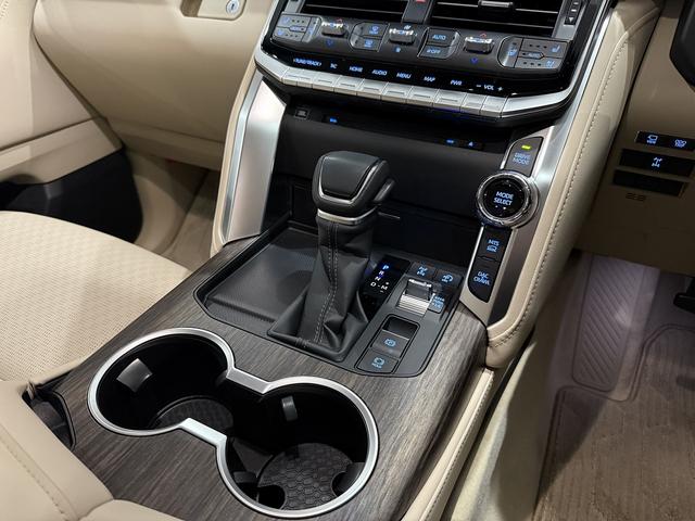 ランドクルーザー ZX 1オーナー モデリスタエアロ/リアスポイラー モデリスタ21AW JBLサウンド ベージュレザー 電動リアデフロック HUD サンルーフ 純正ナビ 前後ドラレコ GPSレーダー(8枚目)