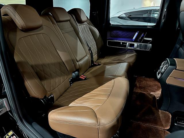 サドルブラウンインテリア　前後ブラウンフロアマット