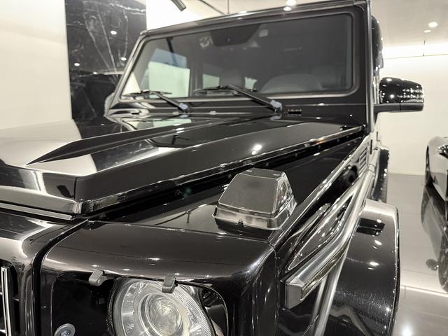 Gクラス G63 デジーノエクスクルーシブインテリアPKG 左H エアロパーツ フロントリップ/アンダーガード/リアスポイラー パナメリカーナグリル 純正21AW ブラックウィンカー 可変マフラー ハーマンカードン(22枚目)
