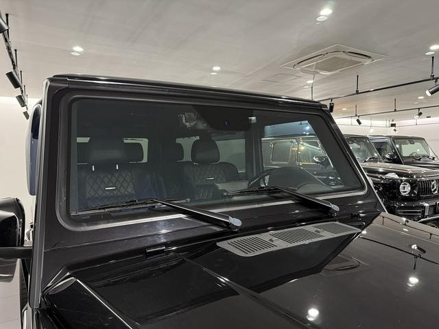 Gクラス G63 デジーノエクスクルーシブインテリアPKG 左H エアロパーツ フロントリップ/アンダーガード/リアスポイラー パナメリカーナグリル 純正21AW ブラックウィンカー 可変マフラー ハーマンカードン(31枚目)
