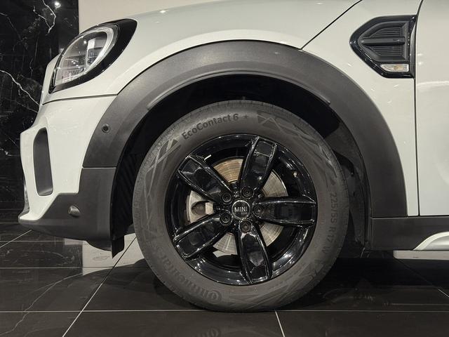 MINI クーパーD プレミアムプラスライン 1オーナー プレミアムプラスライン ブラウン革シート シートヒーター パークディスタンスコントロール パーキングアシスト 純正17AW Applecarplay 純正前後ドラレコ 電動パーキング(4枚目)