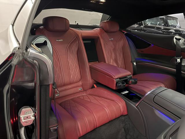 Ｓクラス Ｓ６３　ＡＭＧ　４マチック　クーペ　エディション　１　全国４２台特別仕様限定車　左Ｈ　デジーノインテリア　ＡＭＧダイナミックＰ　ＡＭＧパフォーマンスステアリング　ＡＭＧ鍛造２０ＡＷ　レッドキャリパー　ベンガルレッドナッパレザー　ＨＵＤ　ディーラー記録簿（13枚目）