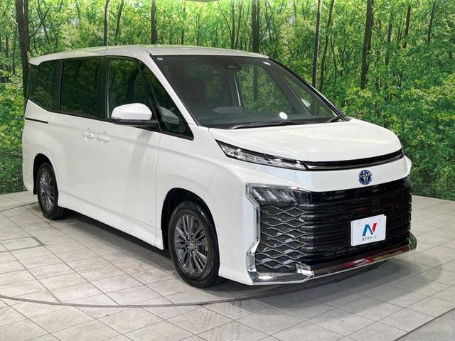 ヴォクシー ハイブリッドＳ－Ｇ　両側電動ドア　バックカメラ　衝突軽減装置　レーダークルーズ　禁煙車　コーナーセンサー　スマートキー　ＬＥＤヘッド　ＥＴＣ２．０　オートハイビーム　車線逸脱警報　オートライト　オートエアコン（16枚目）