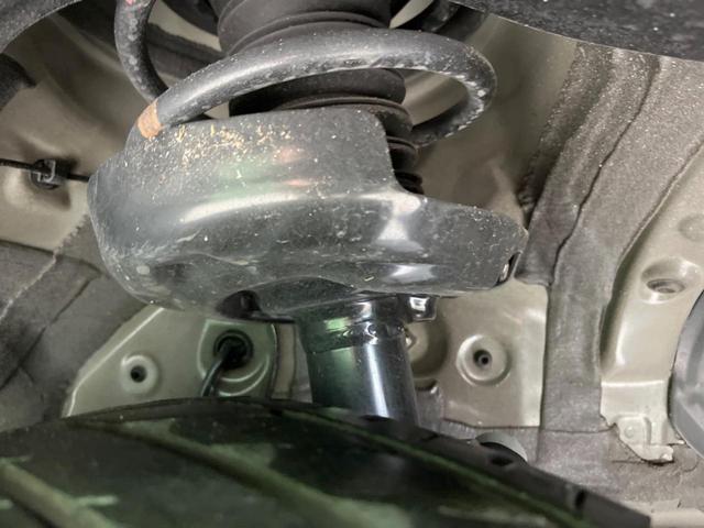 ノア ハイブリッドＳ－Ｚ　禁煙車　純正１０．５型ナビ　両側電動スライドドア　衝突軽減装置　レーダークルーズ　電動リアゲート　バックカメラ　ＥＴＣ　フルセグ　シートヒーター　レーンキープ　オートハイビーム　ＬＥＤヘッドランプ（21枚目）