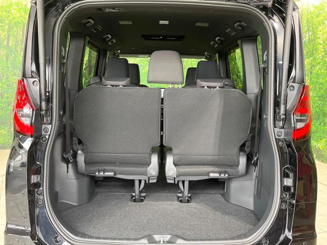 ノア ハイブリッドＳ－Ｚ　禁煙車　純正１０．５型ナビ　両側電動スライドドア　衝突軽減装置　レーダークルーズ　電動リアゲート　バックカメラ　ＥＴＣ　フルセグ　シートヒーター　レーンキープ　オートハイビーム　ＬＥＤヘッドランプ（43枚目）