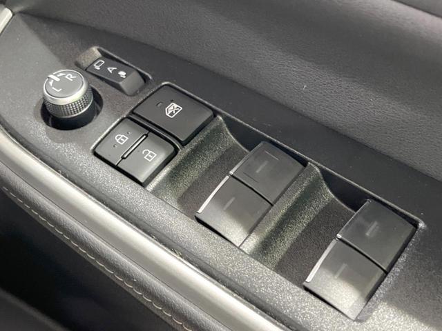 ノア ハイブリッドＳ－Ｚ　禁煙車　純正１０．５型ナビ　両側電動スライドドア　衝突軽減装置　レーダークルーズ　電動リアゲート　バックカメラ　ＥＴＣ　フルセグ　シートヒーター　レーンキープ　オートハイビーム　ＬＥＤヘッドランプ（52枚目）