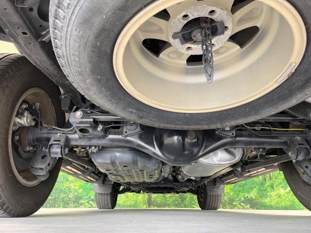 ランドクルーザープラド ＴＸ　４ＷＤ　禁煙車　純正ナビ　衝突軽減装置　レーダークルーズ　バックカメラ　ＥＴＣ　ドラレコ　Ｂｌｕｅｔｏｏｔｈ　ＬＥＤヘッドランプ　オートハイビーム　レーンキープ　クリアランスソナー　スマートキー（19枚目）