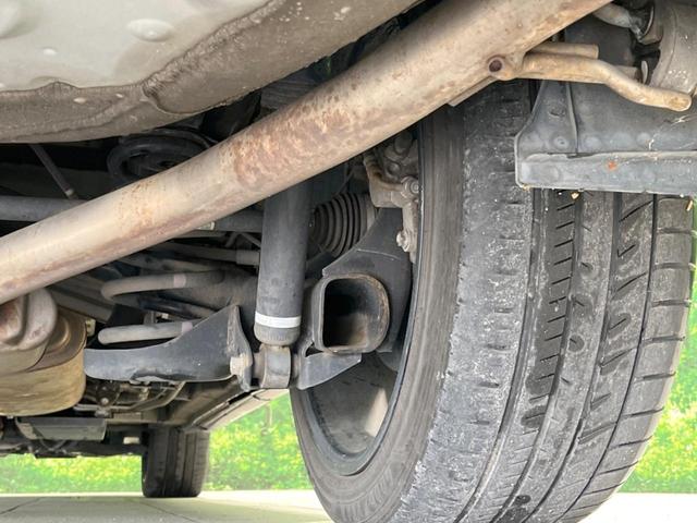 エスティマハイブリッド アエラス　プレミアム　禁煙車　４ＷＤ　フルエアロ　両側電動ドア　純正１０型ナビ　後席モニター　衝突軽減装置　バックカメラ　電動リアゲート　パワーシート　クルコン　リアオートエアコン　ハーフレザーシート　ＬＥＤヘッド（22枚目）
