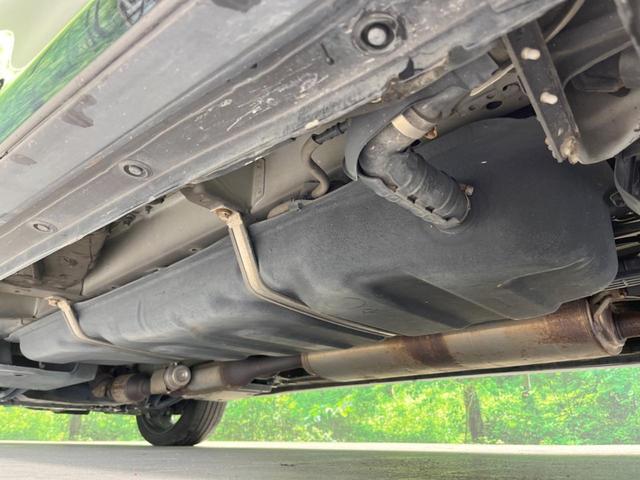 エスティマハイブリッド アエラス　プレミアム　禁煙車　４ＷＤ　フルエアロ　両側電動ドア　純正１０型ナビ　後席モニター　衝突軽減装置　バックカメラ　電動リアゲート　パワーシート　クルコン　リアオートエアコン　ハーフレザーシート　ＬＥＤヘッド（23枚目）