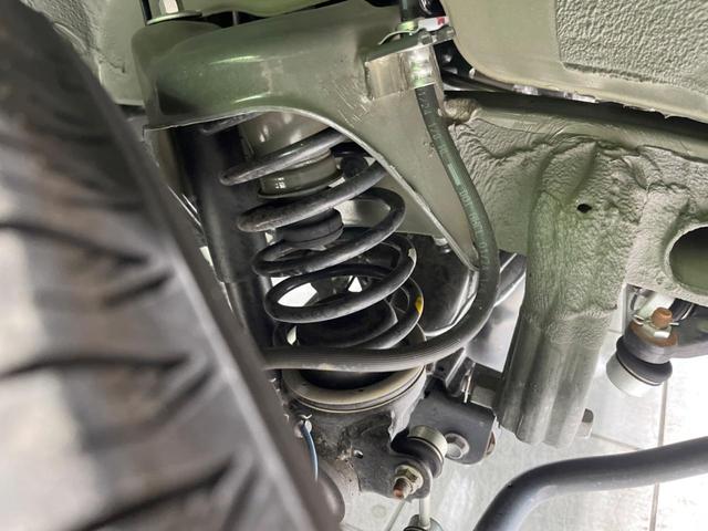 ジムニー ＸＣ　４ＷＤ　ディスプレイオーディオ　衝突軽減装置　バックカメラ　ＬＥＤヘッド　シートヒーター　クルコン　車線逸脱警報　純正１６インチアルミ　ＥＴＣ　ドラレコ　Ｂｌｕｅｔｏｏｔｈ　スマートキー（20枚目）