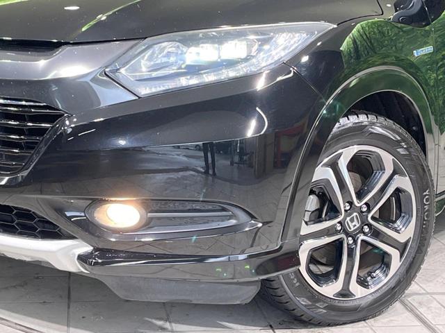 ヴェゼル ハイブリッドＺ　禁煙車　ＡＬＰＩＮＥナビ　衝突軽減装置　バックカメラ　ＥＴＣ　フルセグＴＶ　前席シートヒーター　ＬＥＤヘッドランプ　オートライト　スマートキー　クルーズコントロール　純正１７インチアルミ　横滑り防止（12枚目）