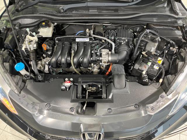 ヴェゼル ハイブリッドＺ　禁煙車　ＡＬＰＩＮＥナビ　衝突軽減装置　バックカメラ　ＥＴＣ　フルセグＴＶ　前席シートヒーター　ＬＥＤヘッドランプ　オートライト　スマートキー　クルーズコントロール　純正１７インチアルミ　横滑り防止（18枚目）