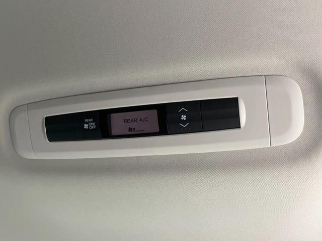 オデッセイハイブリッド ハイブリッドアブソルート・ホンダセンシング 禁煙車 純正9型ナビ フリップダウンモニター 両側電動ドア 衝突軽減装置 レーダークルーズ リアオートエアコン シートヒーター パワーシート 車線逸脱警報 ドラレコ スマートキー ETC(8枚目)