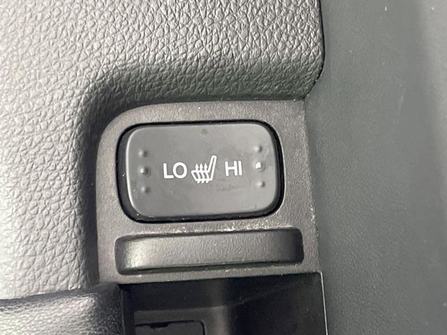 オデッセイハイブリッド ハイブリッドアブソルート・ホンダセンシング 禁煙車 純正9型ナビ フリップダウンモニター 両側電動ドア 衝突軽減装置 レーダークルーズ リアオートエアコン シートヒーター パワーシート 車線逸脱警報 ドラレコ スマートキー ETC(9枚目)