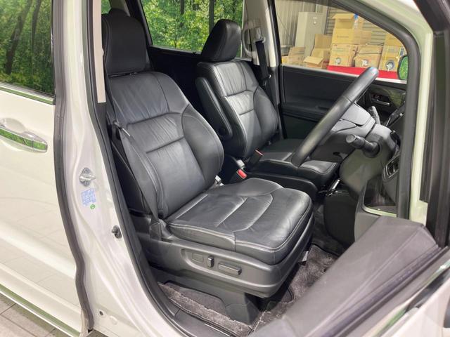 オデッセイハイブリッド ハイブリッドアブソルート・ホンダセンシング 禁煙車 純正9型ナビ フリップダウンモニター 両側電動ドア 衝突軽減装置 レーダークルーズ リアオートエアコン シートヒーター パワーシート 車線逸脱警報 ドラレコ スマートキー ETC(10枚目)