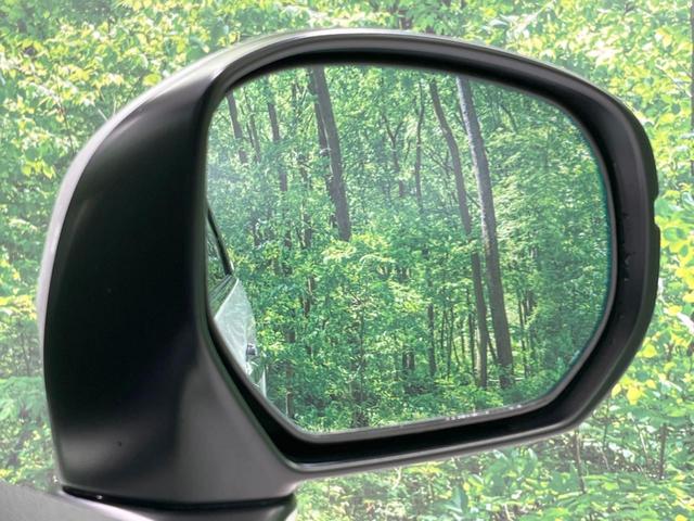 オデッセイハイブリッド ハイブリッドアブソルート・ホンダセンシング 禁煙車 純正9型ナビ フリップダウンモニター 両側電動ドア 衝突軽減装置 レーダークルーズ リアオートエアコン シートヒーター パワーシート 車線逸脱警報 ドラレコ スマートキー ETC(39枚目)