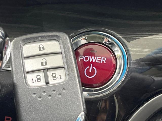 オデッセイハイブリッド ハイブリッドアブソルート・ホンダセンシング 禁煙車 純正9型ナビ フリップダウンモニター 両側電動ドア 衝突軽減装置 レーダークルーズ リアオートエアコン シートヒーター パワーシート 車線逸脱警報 ドラレコ スマートキー ETC(47枚目)