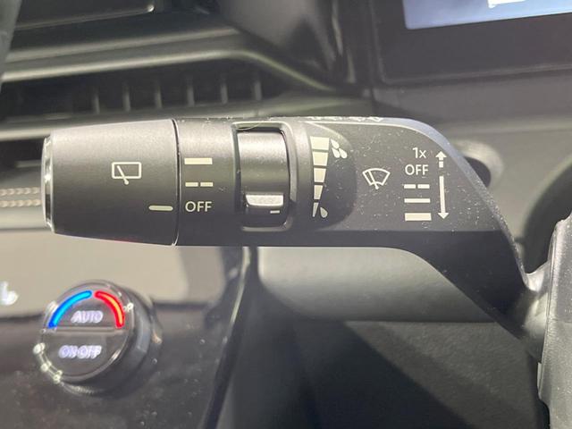 セレナ ハイウェイスターＶ　純正１２．３型ナビ　全周囲カメラ　フリップダウンモニター　プロパイロット　衝突軽減装置　両側電動ドア　リアオートエアコン　シートヒーター　デジタルインナーミラー　ステアリングヒーター　スマートキー（41枚目）