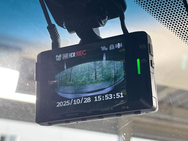 ハリアー Z 禁煙車 純正12.3型ナビ 全周囲カメラ 衝突軽減装置 デジタルインナーミラー JBLサウンド 電動リアゲート 車線逸脱警報 ブラインドスポットモニター 純正19インチアルミ ドラレコ スマートキー(8枚目)