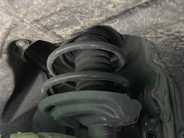 ハリアー Z 禁煙車 純正12.3型ナビ 全周囲カメラ 衝突軽減装置 デジタルインナーミラー JBLサウンド 電動リアゲート 車線逸脱警報 ブラインドスポットモニター 純正19インチアルミ ドラレコ スマートキー(20枚目)