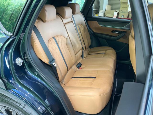 ＣＸ－６０ ＸＤ－ハイブリッド　プレミアムスポーツ　４ＷＤ　ターボ　サンルーフ　１２．３型マツダコネクト　全周囲カメラ　ＢＯＳＥサウンド　衝突軽減装置　レーダークルーズ　電動リアゲート　茶革シート　パワーシート　全席シートヒーター　ステアリングヒーター（11枚目）