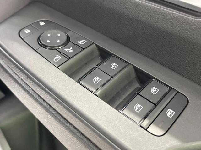 セレナ e-パワー ハイウェイスターV 禁煙車 純正12.3型ナビ 両側電動スライドドア 衝突軽減装置 プロパイロット 全周囲カメラ ブラインドスポットモニター ETC2.0 ドラレコ LEDヘッドランプ&フォグ 置くだけ充電 スマートキー(50枚目)