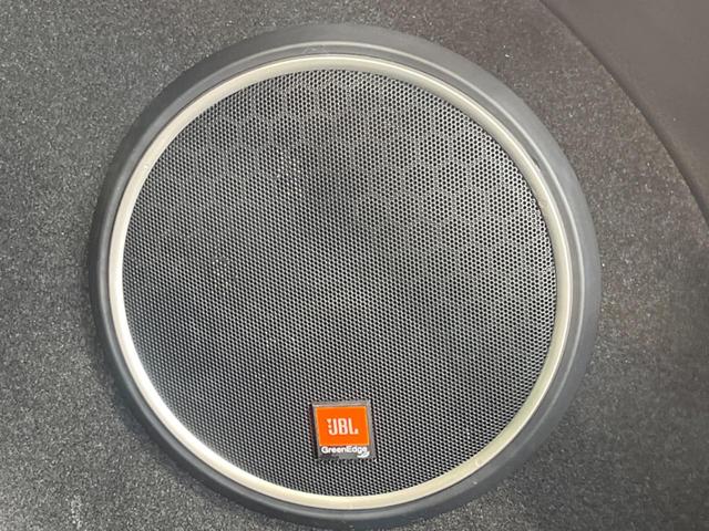 ハリアーハイブリッド プログレス　メタル　アンド　レザーパッケージ　４ＷＤ　純正９型ナビ　全周囲カメラ　ＪＢＬサウンド　衝突軽減装置　レーダークルーズ　電動リアゲート　レザーシート　デュアルエアコン　前席シートエアコン　オートハイビーム　ＥＴＣ２．０　ドラレコ　禁煙車（5枚目）