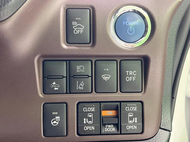 エスクァイア ハイブリッドGi プレミアムパッケージ 禁煙車 純正10型ナビ フリップダウンモニター 両側電動ドア 衝突軽減装置 シートヒーター クルコン リアオートエアコン 車線逸脱警報 バックカメラ スマートキー ETC2.0(30枚目)