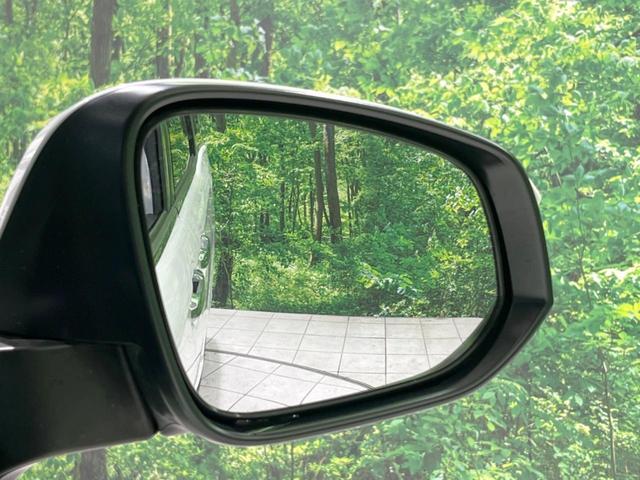 エスクァイア ハイブリッドGi プレミアムパッケージ 禁煙車 純正10型ナビ フリップダウンモニター 両側電動ドア 衝突軽減装置 シートヒーター クルコン リアオートエアコン 車線逸脱警報 バックカメラ スマートキー ETC2.0(41枚目)