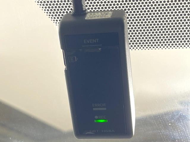 シエンタ ファンベースG 禁煙車 衝突軽減装置 純正ナビ 全周囲カメラ 両側電動スライドドア Bluetooth再生 ドライブレコーダー ビルトインETC オートマチックハイビーム 車線逸脱警報 スマートキー&プッシュスタート(6枚目)