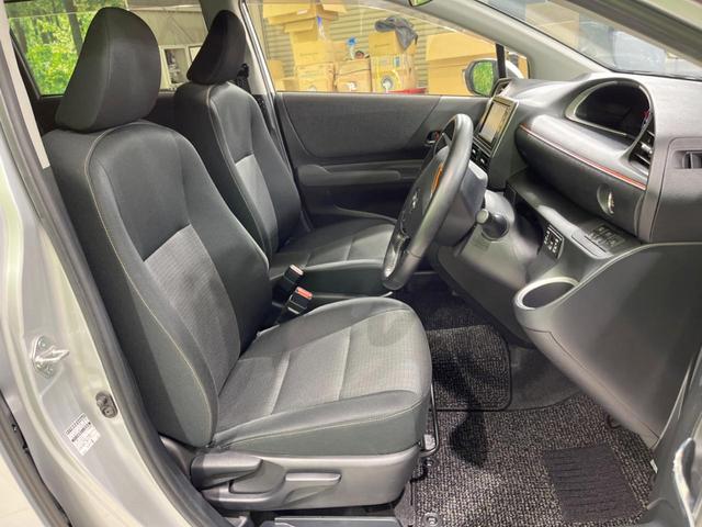 シエンタ ファンベースG 禁煙車 衝突軽減装置 純正ナビ 全周囲カメラ 両側電動スライドドア Bluetooth再生 ドライブレコーダー ビルトインETC オートマチックハイビーム 車線逸脱警報 スマートキー&プッシュスタート(8枚目)