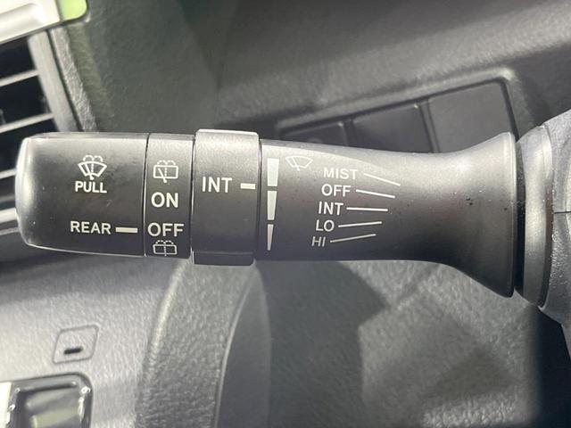 シエンタ ファンベースG 禁煙車 衝突軽減装置 純正ナビ 全周囲カメラ 両側電動スライドドア Bluetooth再生 ドライブレコーダー ビルトインETC オートマチックハイビーム 車線逸脱警報 スマートキー&プッシュスタート(27枚目)