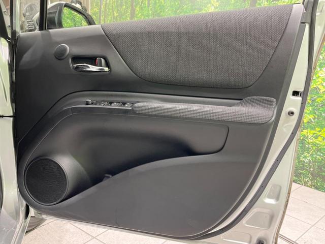 シエンタ ファンベースG 禁煙車 衝突軽減装置 純正ナビ 全周囲カメラ 両側電動スライドドア Bluetooth再生 ドライブレコーダー ビルトインETC オートマチックハイビーム 車線逸脱警報 スマートキー&プッシュスタート(40枚目)